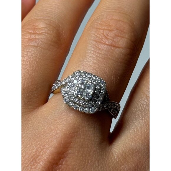 10K YELLOW GOLD DIAMONDS RING SIZE 9 - Picture 1 of 16